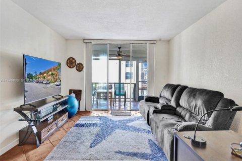 Copropriété à vendre à Pompano Beach, Floride: 2 chambres, 99.41 m2 № 2000269 - photo 7