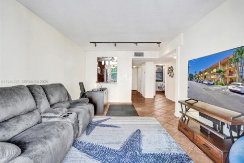 Copropriété à vendre à Pompano Beach, Floride: 2 chambres, 99.41 m2 № 2000269 - photo 8