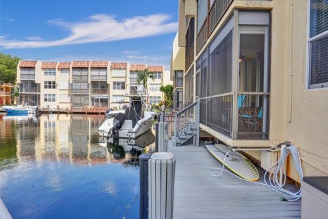 Copropriété à vendre à Pompano Beach, Floride: 2 chambres, 99.41 m2 № 2000269 - photo 20