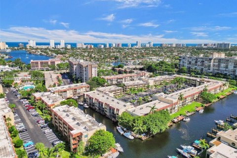 Copropriété à vendre à Pompano Beach, Floride: 2 chambres, 99.41 m2 № 2000269 - photo 21