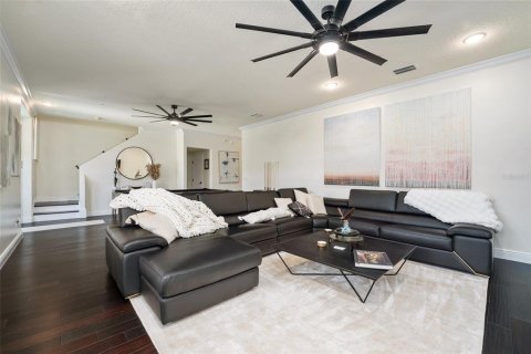 Townhouse in Clermont, Florida 3 bedrooms, 224.92 sq.m. № 1758115 - photo 13