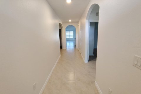 Villa ou maison à louer à Kissimmee, Floride: 4 chambres, 169.83 m2 № 2114982 - photo 4