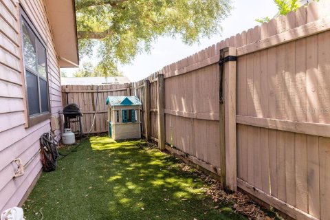 House in Largo, Florida 3 bedrooms, 125.23 sq.m. № 2151383 - photo 30