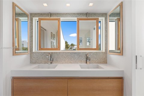 Villa ou maison à vendre à Key Biscayne, Floride: 6 chambres, 576.74 m2 № 2145698 - photo 25