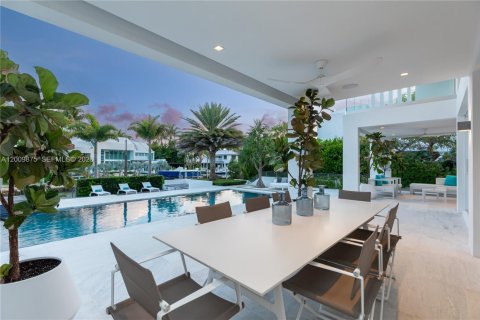 Villa ou maison à vendre à Key Biscayne, Floride: 6 chambres, 576.74 m2 № 2145698 - photo 10