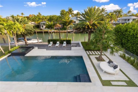Villa ou maison à vendre à Key Biscayne, Floride: 6 chambres, 576.74 m2 № 2145698 - photo 4