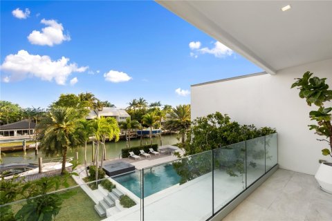 Villa ou maison à vendre à Key Biscayne, Floride: 6 chambres, 576.74 m2 № 2145698 - photo 28