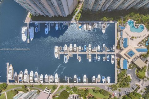 Condominio en venta en Aventura, Florida, 74.32 m2 № 1986122 - foto 26