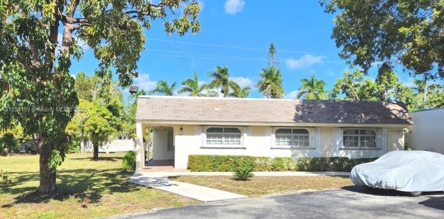 Condo in Miami, Florida, 2 bedrooms  № 1871995