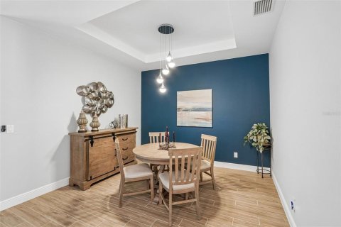 Купить виллу или дом в Порт-Шарлотт, Флорида 12 комнат, 182.27м2, № 2358080 - фото 5