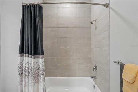 Купить виллу или дом в Порт-Шарлотт, Флорида 12 комнат, 182.27м2, № 2358080 - фото 25