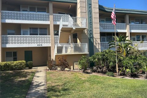 Copropriété à louer à Saint Petersburg, Floride: 1 chambre, 60.85 m2 № 2150573 - photo 2