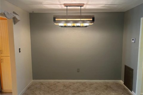 Copropriété à louer à Saint Petersburg, Floride: 1 chambre, 60.85 m2 № 2150573 - photo 5