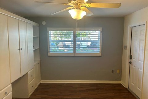 Copropriété à louer à Saint Petersburg, Floride: 1 chambre, 60.85 m2 № 2150573 - photo 10
