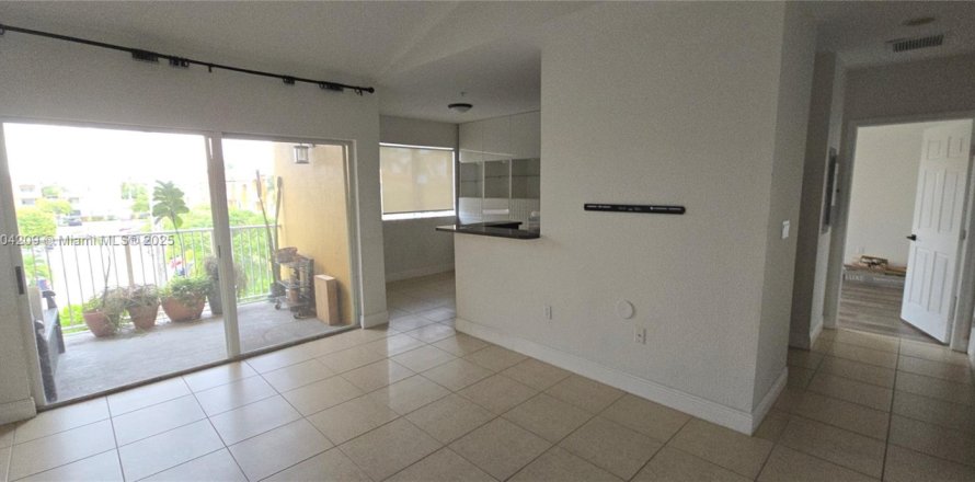 Кондоминиум с 1 спальней в Катлер-Бей, Флорида № 2012699