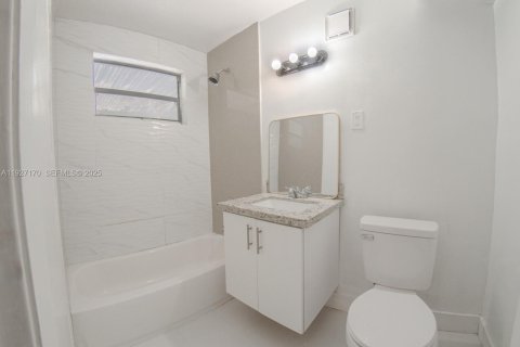 Снять в аренду виллу или дом в Хомстед, Флорида 2 спальни, 83.7м2, № 1991487 - фото 12