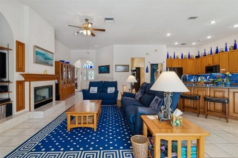 House in Tarpon Springs, Florida 4 bedrooms, 291.43 sq.m. № 2234546 - photo 23