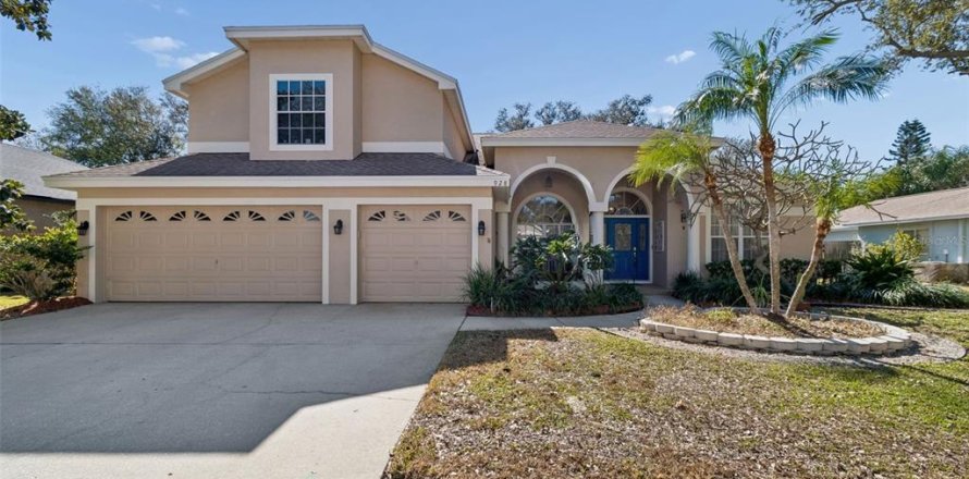 House in Tarpon Springs, Florida 4 bedrooms, 291.43 sq.m. № 2234546