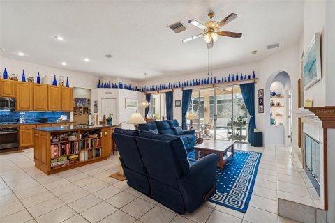 House in Tarpon Springs, Florida 4 bedrooms, 291.43 sq.m. № 2234546 - photo 20