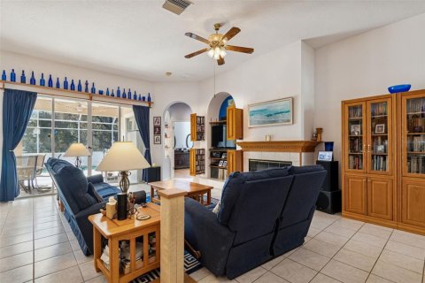 House in Tarpon Springs, Florida 4 bedrooms, 291.43 sq.m. № 2234546 - photo 21