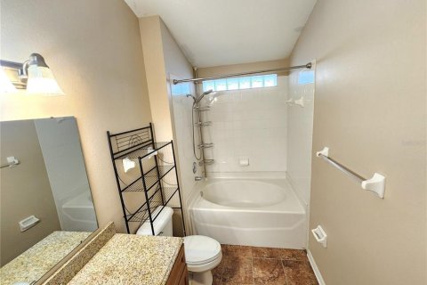 Casa en alquiler en Valrico, Florida, 3 dormitorios, 117.89 m2 № 1880890 - foto 10