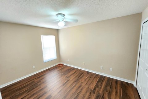 Casa en alquiler en Valrico, Florida, 3 dormitorios, 117.89 m2 № 1880890 - foto 8