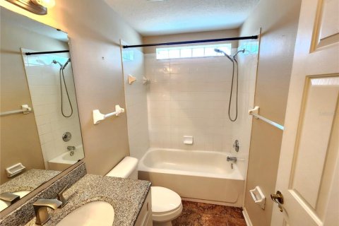 Casa en alquiler en Valrico, Florida, 3 dormitorios, 117.89 m2 № 1880890 - foto 6