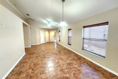 Casa en alquiler en Valrico, Florida, 3 dormitorios, 117.89 m2 № 1880890 - foto 4