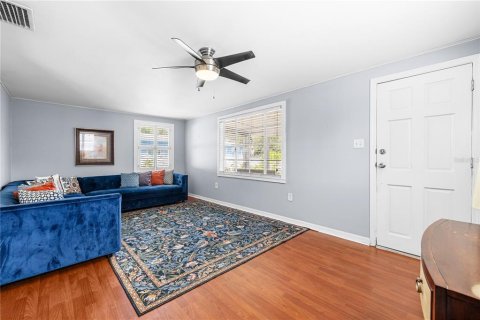 Casa en venta en Saint Petersburg, Florida, 2 dormitorios, 80.27 m2 № 2303151 - foto 4