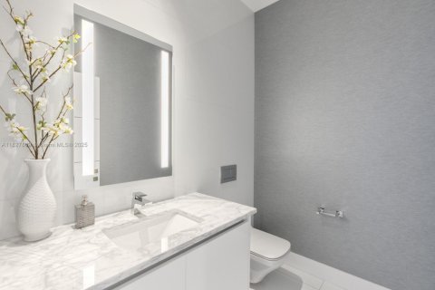 Copropriété à louer à Miami, Floride: 4 chambres, 335.01 m2 № 1801165 - photo 23