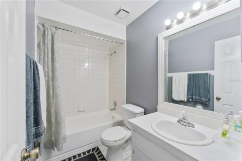 Condo in Orlando, Florida, 2 bedrooms  № 1443031 - photo 8