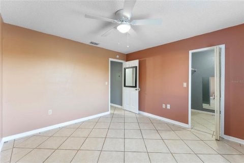 Condo in Orlando, Florida, 2 bedrooms  № 1443031 - photo 10