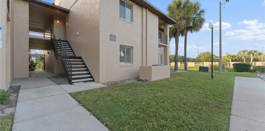 Condo in Orlando, Florida, 2 bedrooms  № 1443031