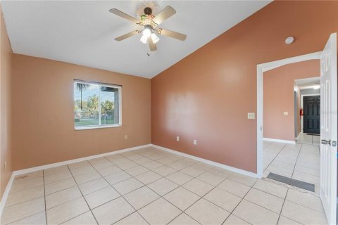 Condo in Orlando, Florida, 2 bedrooms  № 1443031 - photo 19