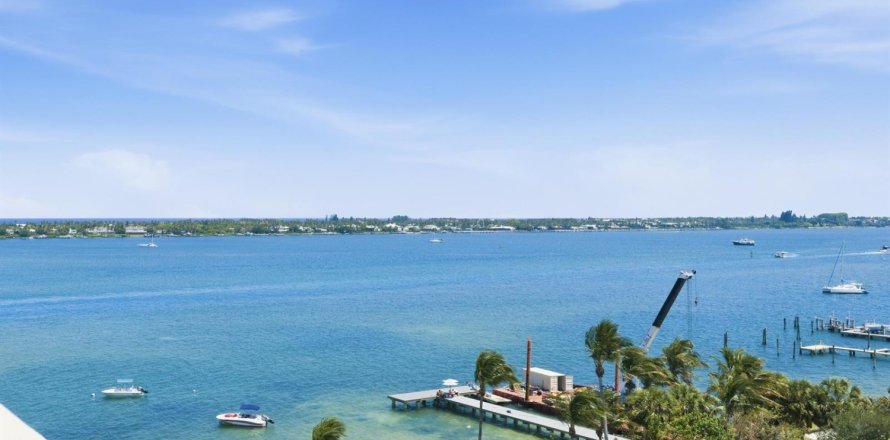 Condo in West Palm Beach, Florida, 2 bedrooms  № 2175788