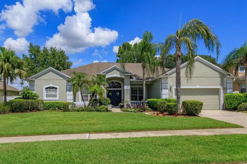House in Oviedo, Florida 5 bedrooms, 264.49 sq.m. № 2375403