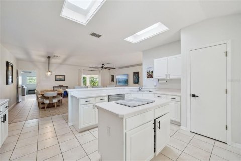 Купить виллу или дом в Клермон, Флорида 13 комнат, 220.74м2, № 2156965 - фото 19