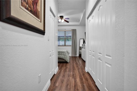 House in Homestead, Florida 3 bedrooms, 153.47 sq.m. № 1695835 - photo 13