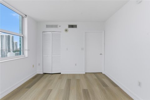 Apartment in Miami, Florida 2 bedrooms, 103.77 sq.m. № 2067754 - photo 14