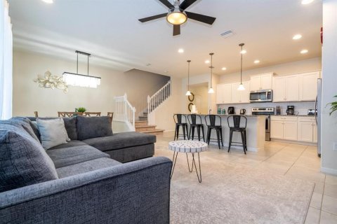 Adosado en alquiler en Kissimmee, Florida, 5 dormitorios, 210.24 m2 № 1789824 - foto 15