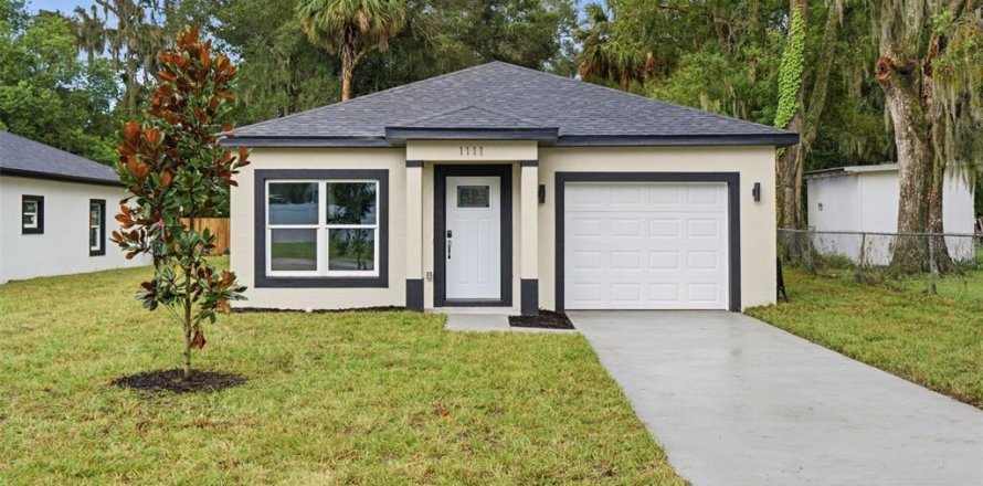 Casa en DeLand, Florida 3 dormitorios, 121.52 m2 № 2345236