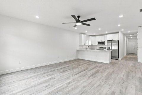 Casa en venta en DeLand, Florida, 3 dormitorios, 121.52 m2 № 2345236 - foto 5