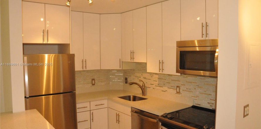 Condominio en Plantation, Florida, 1 dormitorio  № 1943466