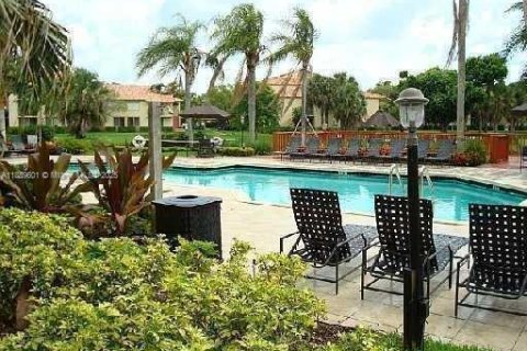Condominio en alquiler en Plantation, Florida, 1 dormitorio, 68.19 m2 № 1943466 - foto 30
