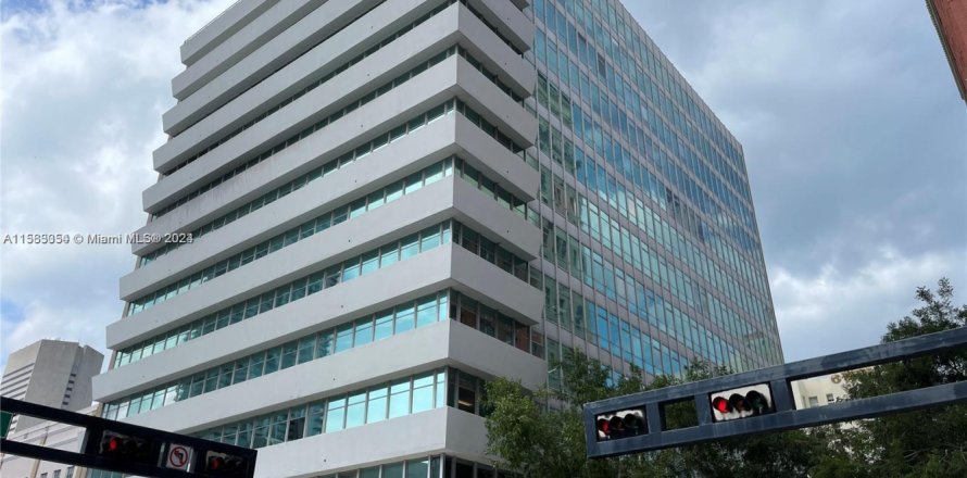 Oficina en Miami, Florida № 1098928