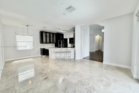 House in Pembroke Pines, Florida 3 bedrooms, 192.87 sq.m. № 2072631 - photo 16