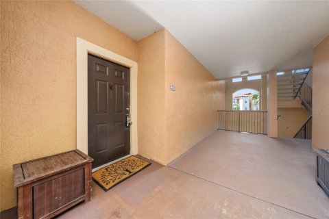 Condo in Orlando, Florida, 2 bedrooms  № 1830025 - photo 14