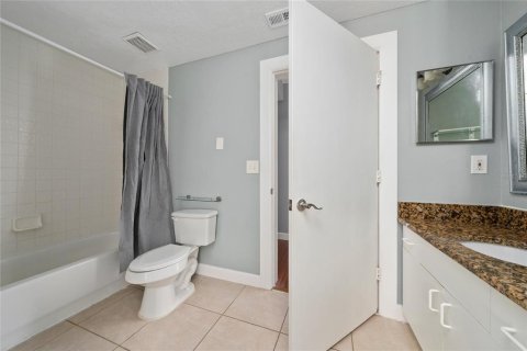 Condo in Orlando, Florida, 2 bedrooms  № 1830025 - photo 22