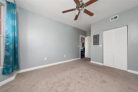 Condo in Orlando, Florida, 2 bedrooms  № 1830025 - photo 25