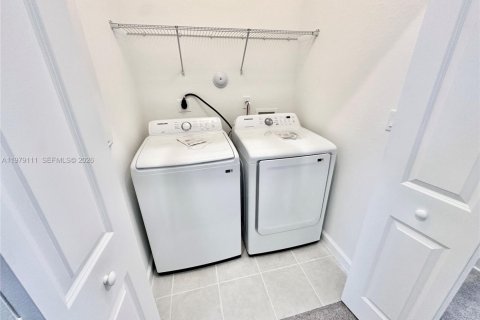 Touwnhouse à louer à Homestead, Floride: 3 chambres, 123.65 m2 № 2046215 - photo 27